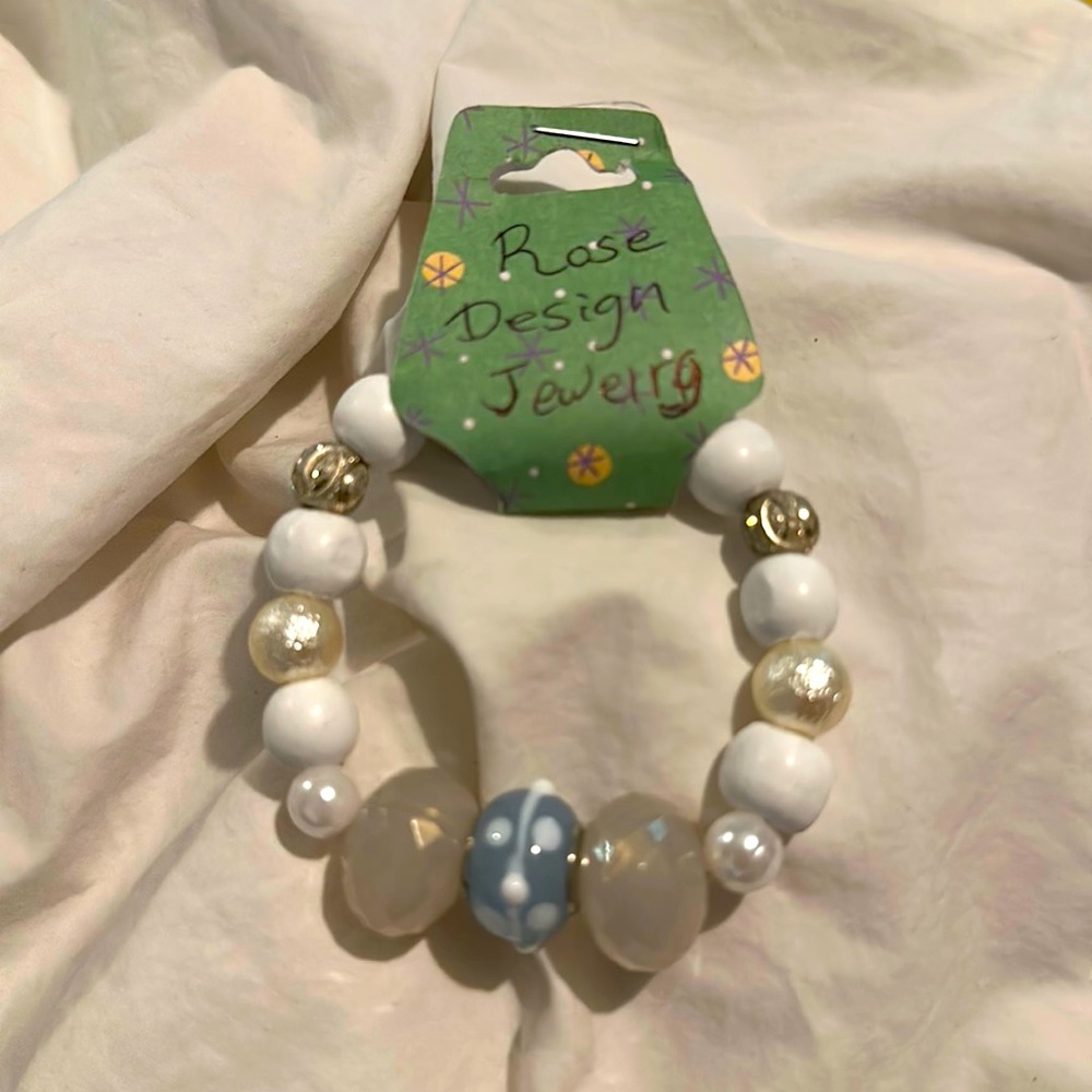 Rose Design Jewelry Bracelet